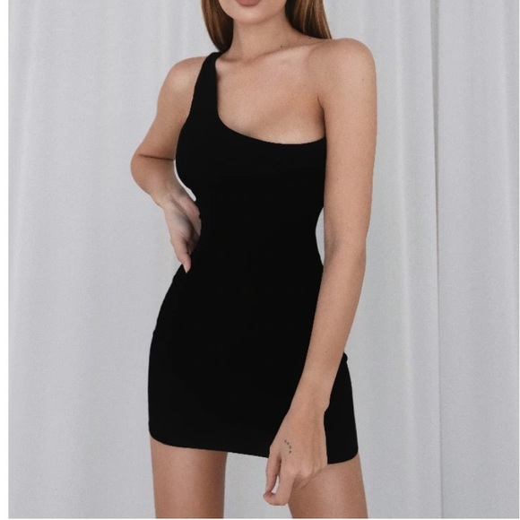Black tie up backless mini dress size xs GOI LBD - Picture 2 of 7